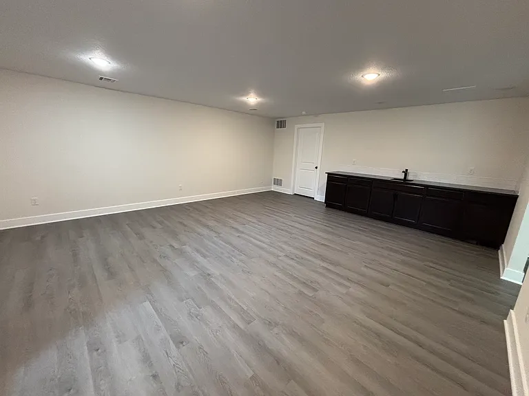 5249 S Chase Ave — Photo 5