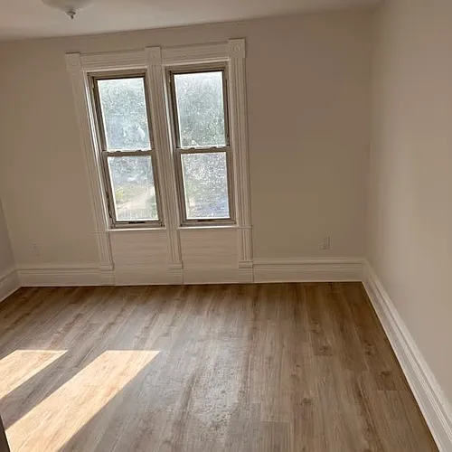 307 Michigan Ave Photo 1