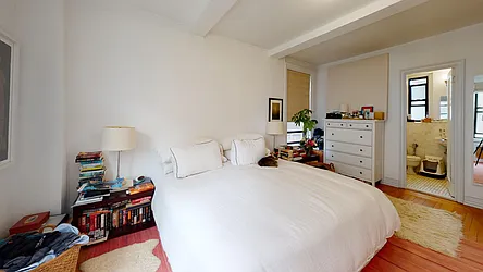 Rented by Bond New York