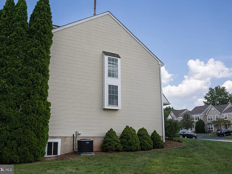 625 Longwood Rd #625 — Photo 29