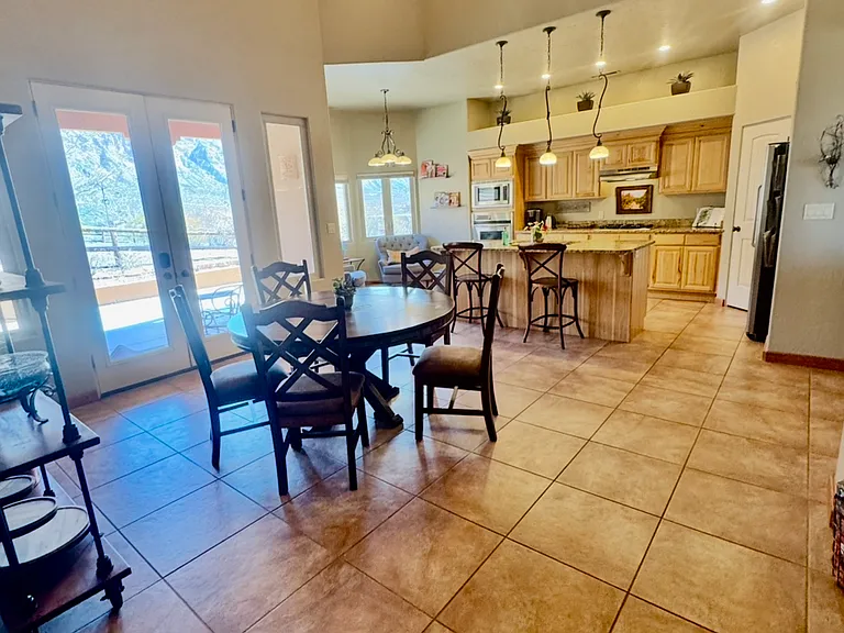 3369 S 1100 W — Photo 6