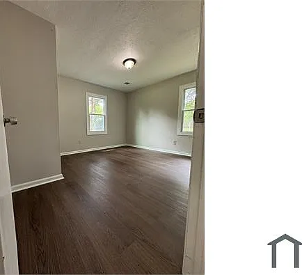 5738 Sterling Pl — Photo 8