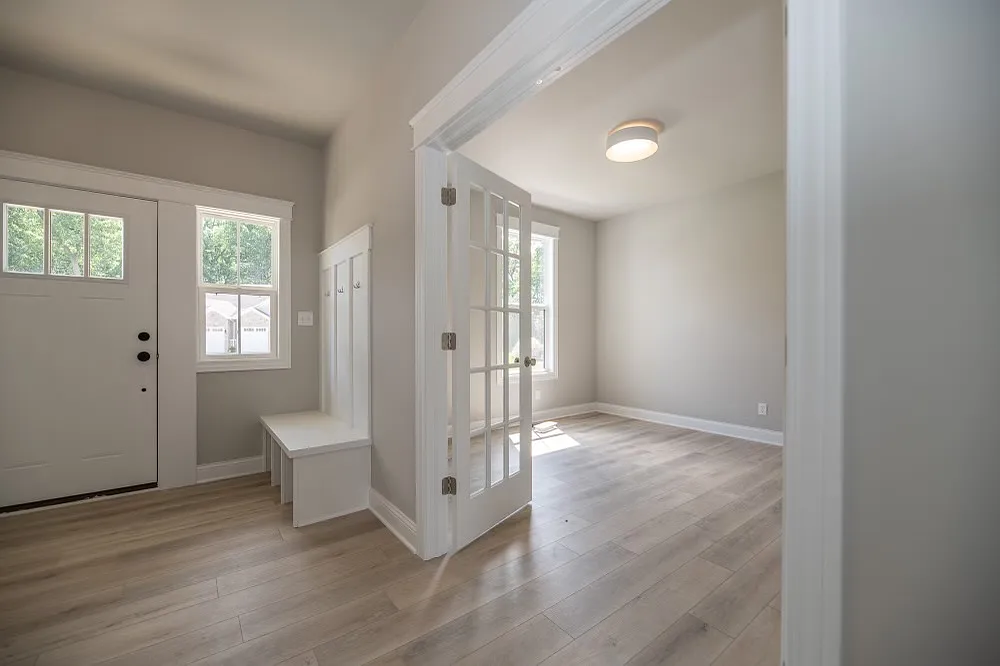 3 bed, 2.5 bath, 2268 sqft, $3,400 — Photo 2