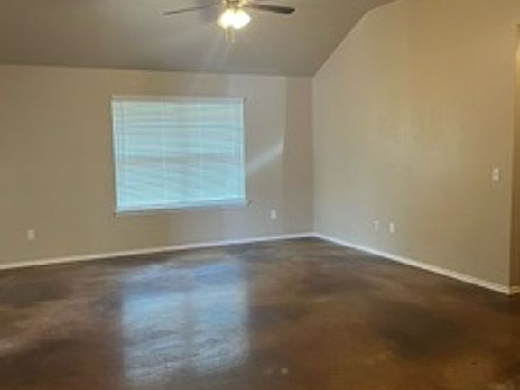 5th image of 113 NE 23rd St #125A