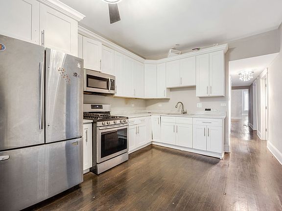 3rd image of 4810 S Langley Ave #1