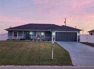 218 NE 16th Ter, Cape Coral, FL 33909
