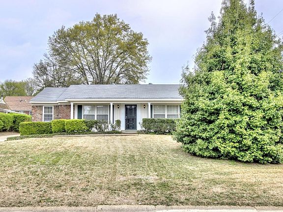 2nd image of 1466 Vicksburg Dr