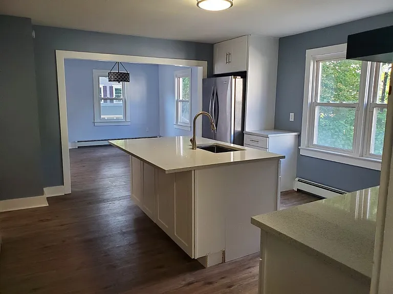 2 Mountain Ave — Photo 4