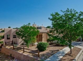 7025 Vuelta Vistoso, Santa Fe, NM 87507
