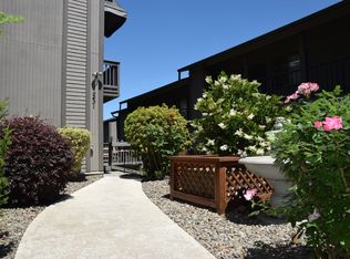 Nob Hill Apartments, Portland, OR 97210