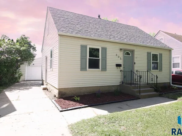 305 N Grange Ave, Sioux Falls, SD 57104