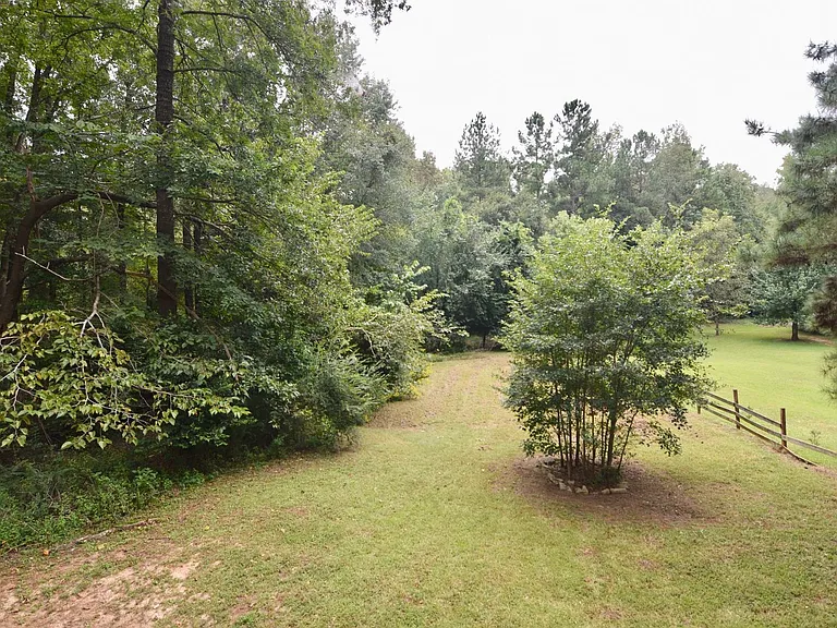 4154 Arlington Rd — Photo 39