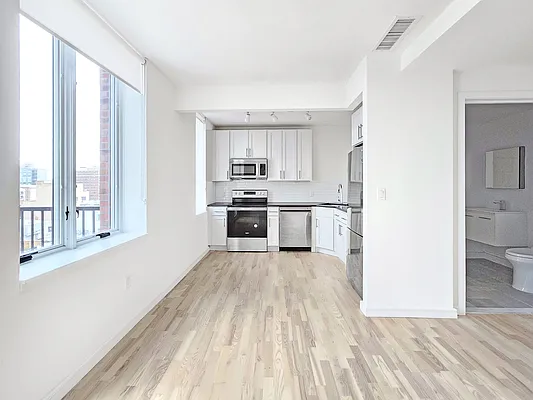 Rented by Modern Spaces | media 9