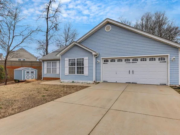 304 Hickory Rock Ln, Greer, SC 29651