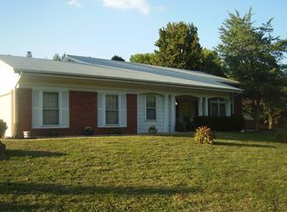 7141 Royal Coach Ln, Hazelwood, MO 63042