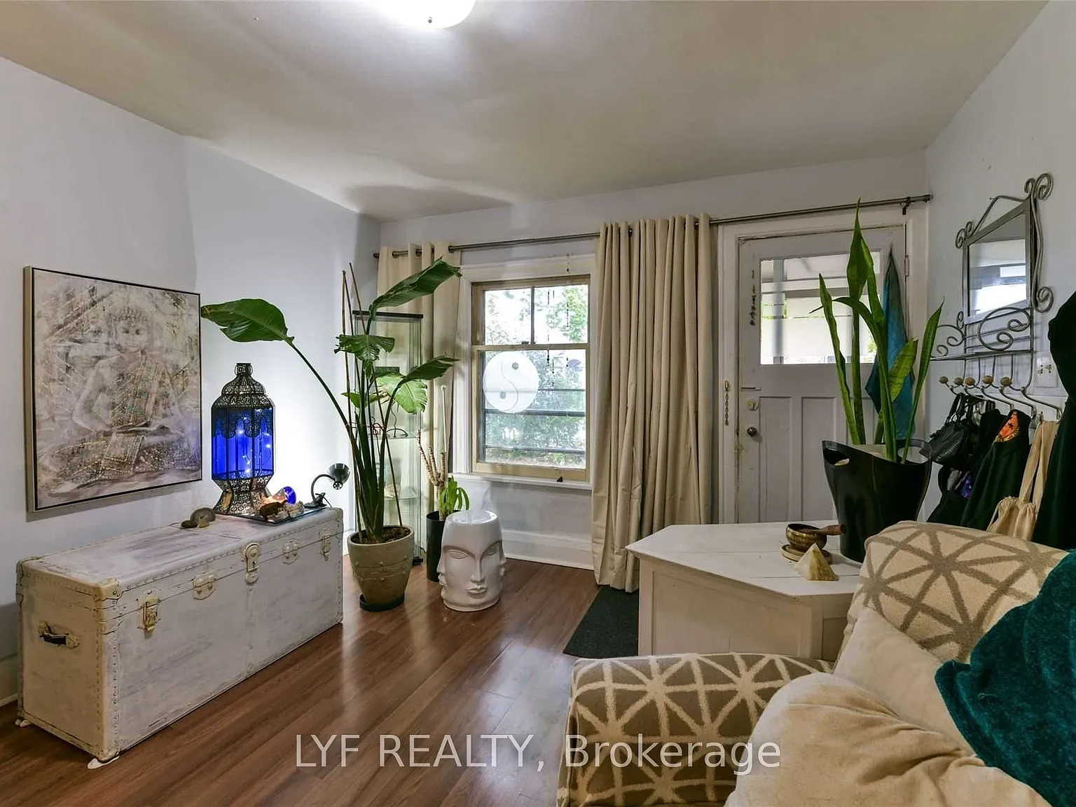 1 bed, $1,200 — Photo 4