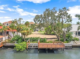 405 Germain Ave, Naples, FL 34108