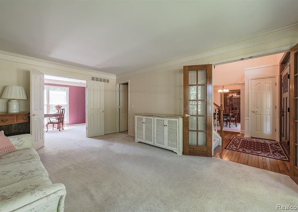 47449 Glengarry Blvd, Canton, MI 48188 MLS 20230080194 Zillow