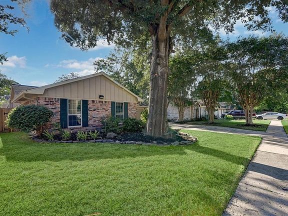 5th image of 16339 Deer Lick Dr