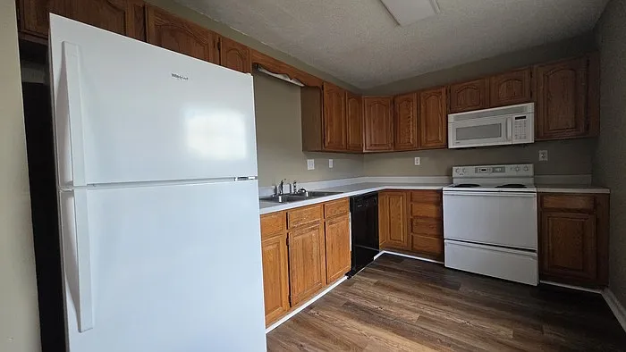 148 Gray Station Rd #202 — Photo 3