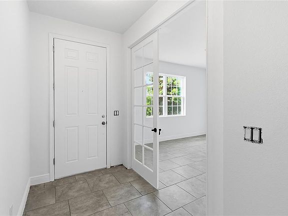 3rd image of 2976 Nottel Dr