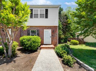 1529 S Point Rd, Belmont, NC 28012