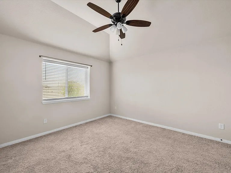 350 Red Cedar Dr — Photo 20
