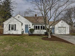 55 Friendly Rd, East Greenwich, RI 02818