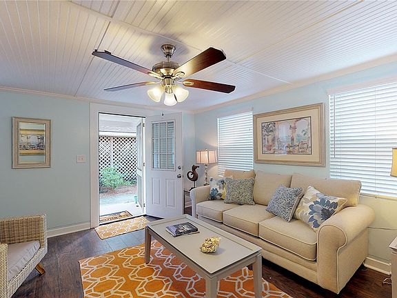 3rd image of 11 Conch Shell Ln