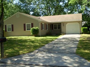 121 Schooner Dr, Newport News, VA 23602