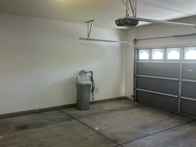 828 Percy Arms St — Photo 22