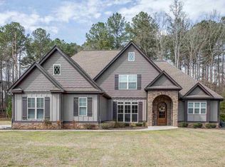 97 Beverly Farms Dr, Sharpsburg, GA 30277