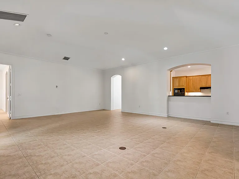 359 Chambord Ter — Photo 12