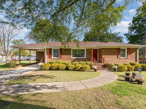 1108 Friendly Rd, Dunn, NC 28334