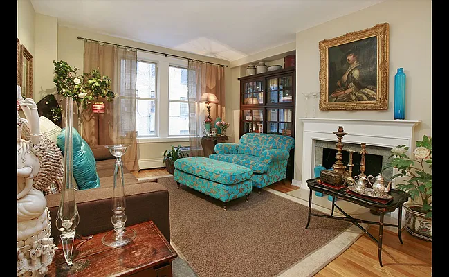 Sold by Douglas Elliman | media 6
