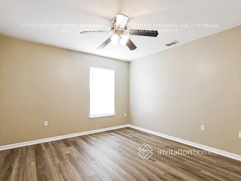 688 Red Pepper Loop — Photo 14