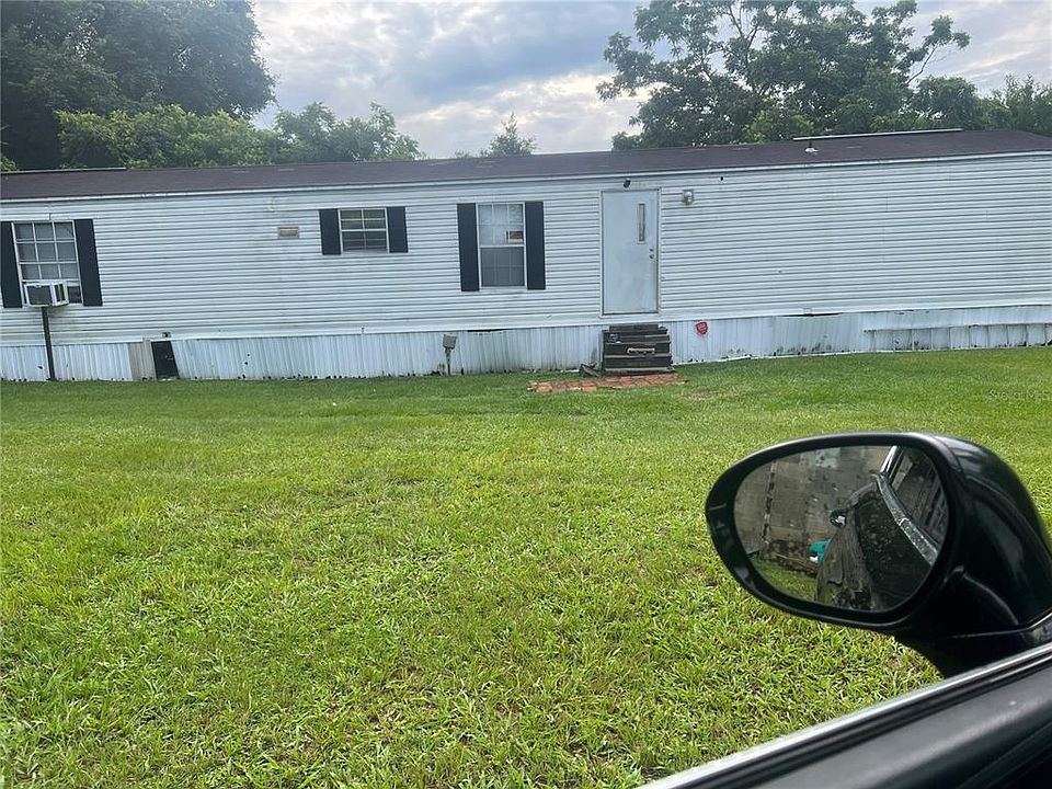 1st image of 529 SW Wingate St