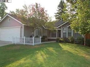 5136 Laguna Park Dr, Elk Grove, CA 95758