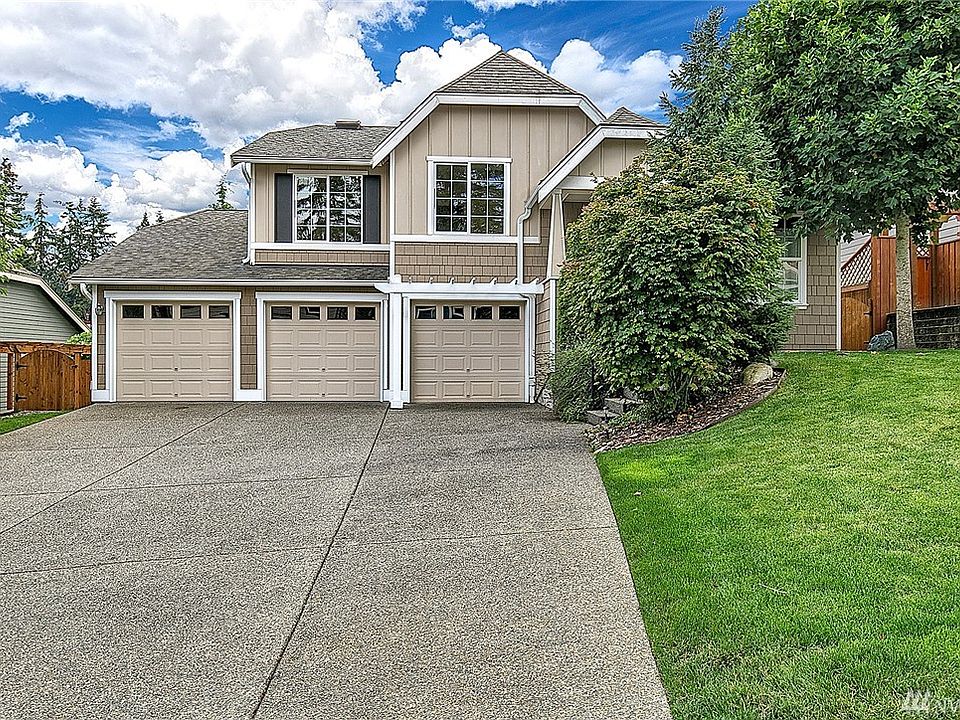1st image of 4612 210th St SW
