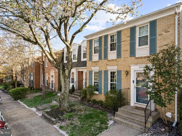 10447 Red Granite Ter, Oakton, VA 22124