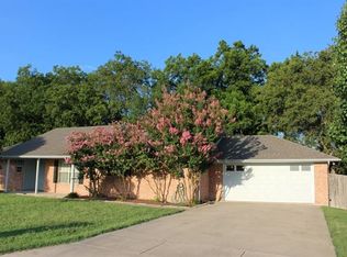 228 Leuty St, Justin, TX 76247