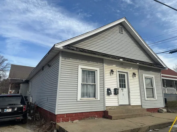 210 W Chestnut St, Crawfordsville, IN 47933