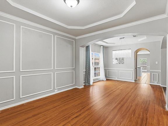 4th image of 408 Cave River Dr