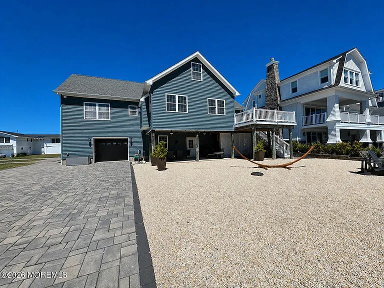 1825 Boat Point Dr — Photo 2