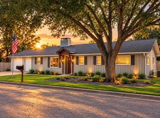 364 Woodland Ave, Giddings, TX 78942