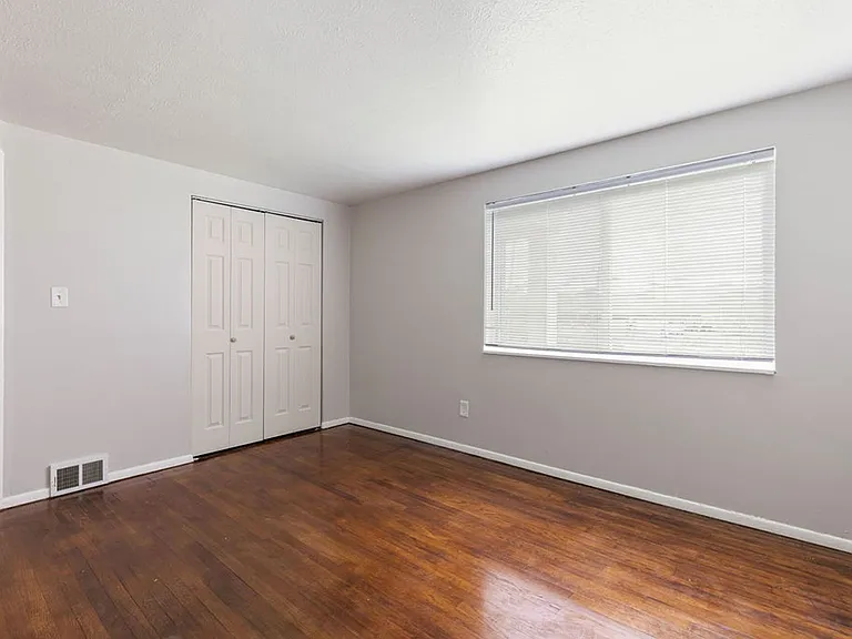 5568 Perkins Rd — Photo 6