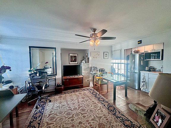 4th image of 5 Tudor City Pl APT 2135