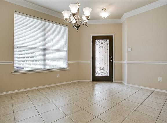 5th image of 1203 W Collins Cir