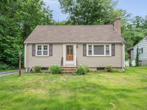 2 North St, North Reading, MA 01864