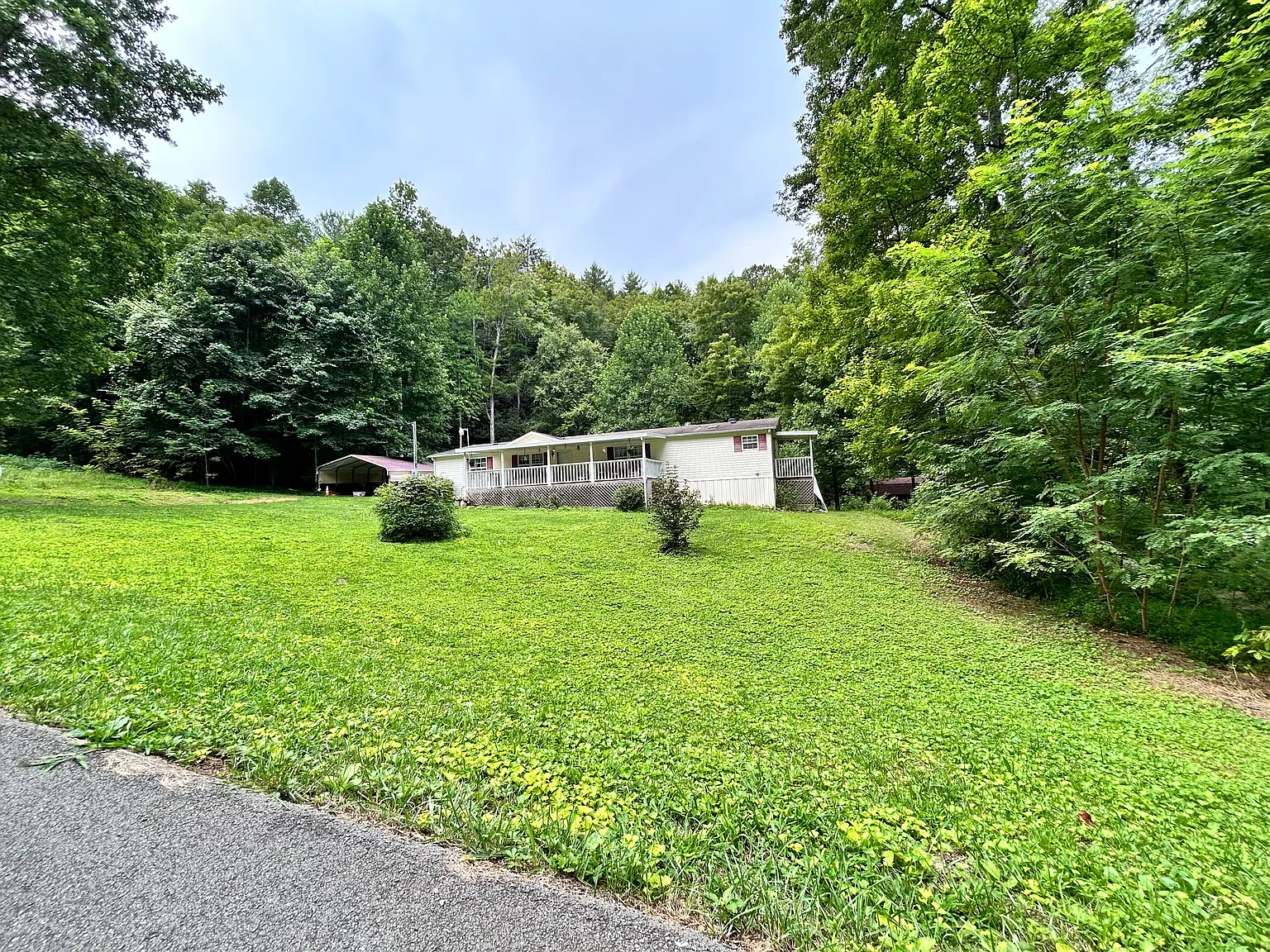 3 bed, 1850 sqft, $2,000 — Photo 2